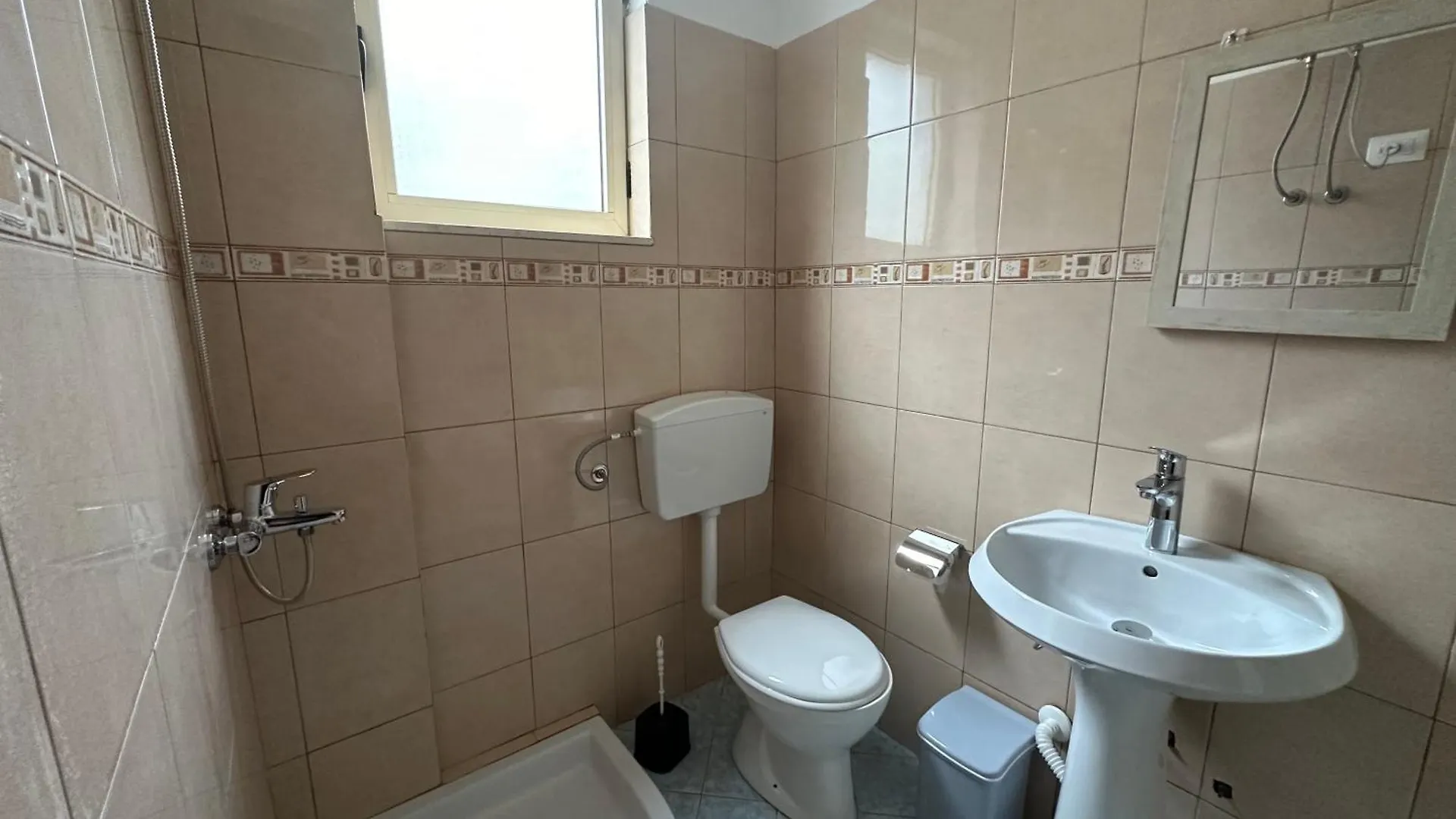 Vila Ledio Vlora